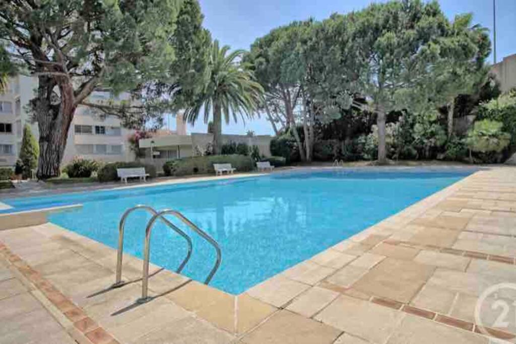 Golfe Juan Studio Dans Residence Avec Piscine Vallauris Luaran gambar