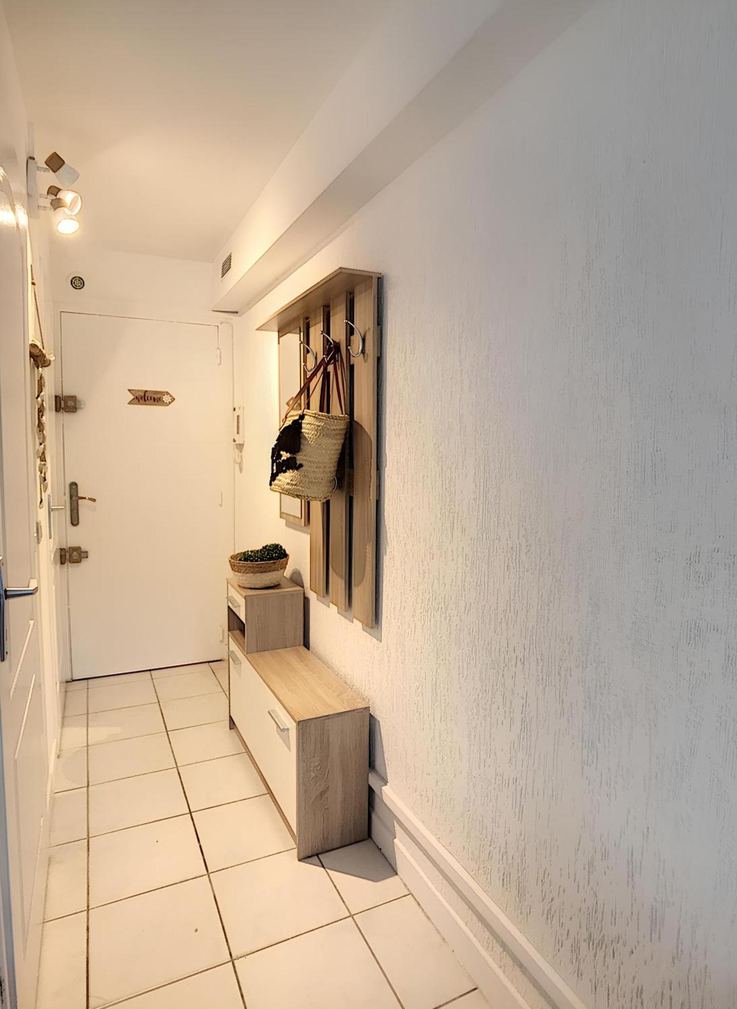 Golfe Juan Studio Dans Residence Avec Piscine Vallauris Luaran gambar